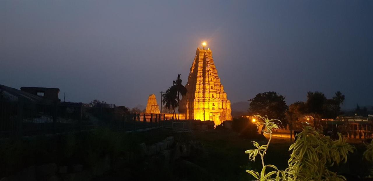 Padmaa Hampi Villa Luaran gambar