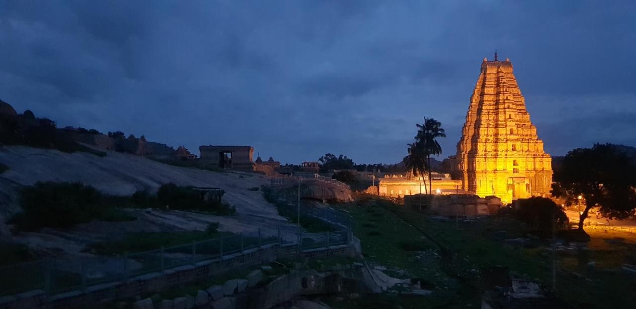 Padmaa Hampi Villa Luaran gambar