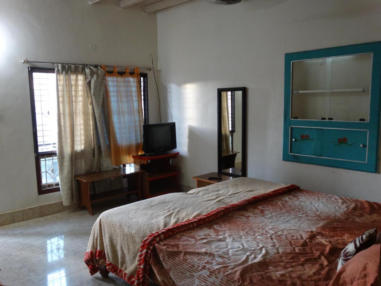 Padmaa Hampi Villa Luaran gambar