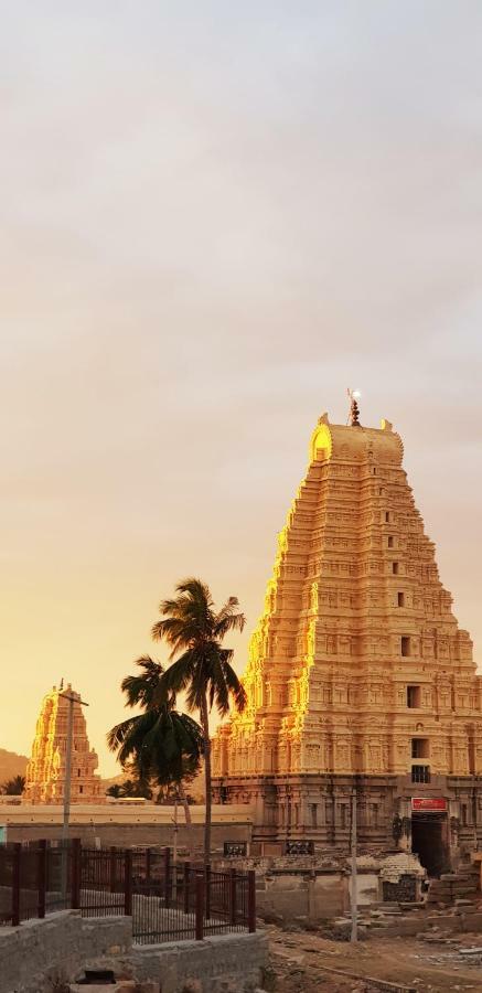 Padmaa Hampi Villa Luaran gambar