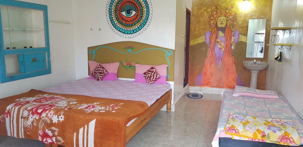 Padmaa Hampi Villa Luaran gambar